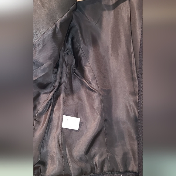 BCBG MAX AZRIA Short Sleeve Belted Leather Blazer, XS - Picture 14 of 16